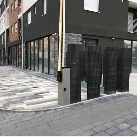 Twins Apartments Cacak Exterior photo